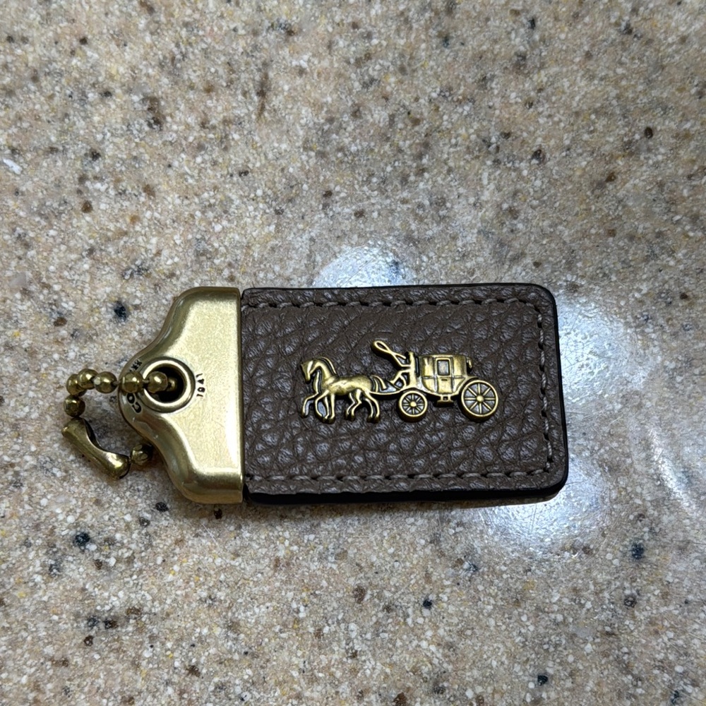 Coach Hangtag